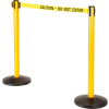 Global Industrial™ barrière de ceinture rétractable, 40 » Yellow Post, 11' Yellow « Caution » Belt - Qté par paquet : 2