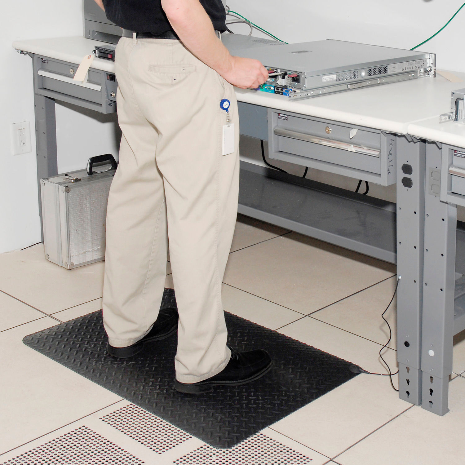 Wearwell® 786DP Conductive Anti Static AntiFatigue Mat, 9/16" Thick