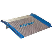 Global Industrial™ Aluminium Dock Board avec bordures en acier, 60 « L x 48 « L, 10 000 Lb. Cap.