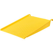 Global Industrial Polyethylene Spill Containment Platform Ramp, 1500 Lb. Capacity