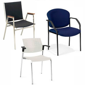 Chaises d’empilage avec des bras