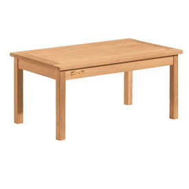 Tables de bois dur en plein air