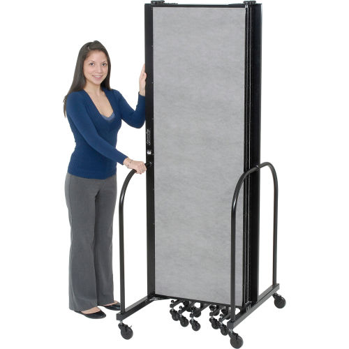 Global Industrial™ Portable Easel Stand Heavy Duty Instant