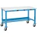 Établi de production mobile Global Industrial™ 60 x 30 - Tablier d'alimentation - Bord de sécurité ESD - Bleu