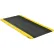 Tapis anti-fatigue à motif « Diamond Plate » Global Industrial™, épaisseur 15/16", 2' de largeur x 4' de longueur, noir avec bordure jaune