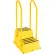 Tabouret emboîtable Vestil™ à deux marches en polyéthylène avec mains courantes, 33" de longueur x 25" de largeur x 57-1/4" de hauteur, jaune