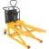 Chariot en acier Vestil™ Tote-A-Load à alimentation CC, capacité de 2 200 lb, 32-5/8" de largeur x 68" de longueur