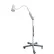Lampe DEL universelle DEL VISIANO de Waldmann Lighting, modèle 10-1 P S10, bras flexible, pied de sol