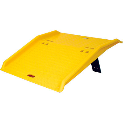 Eagle 1797 Portable Plastic Dock Plate for Hand Trucks - 36"L x 48"W x 5"H 750 Lb. Capacity
