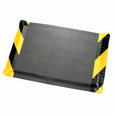 Apache Mills Diamond Deluxe Soft Foot Mat 9/16" Thick 2' x Up to 75' Black/Chevron