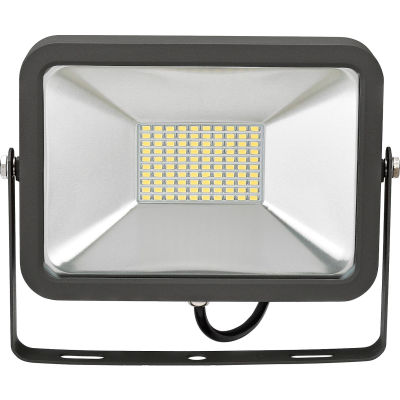 Global Industrial™ LED Flood Light, 50W, 4500 Lumens, 5000K, w/Mounting Bracket