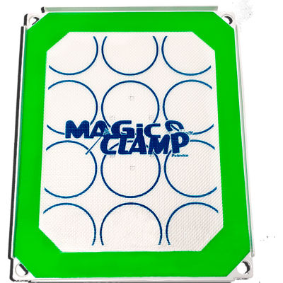 Plate-forme universelle (SM) Scientific Magic Clamp™ de référence pour flacons et racks à tubes 9,5 x 11,5 »