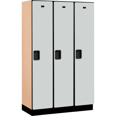 Salsbury 1-Tier 3 Door Extra Large Wood Locker, 45 « L x 18 » P x 76 » H, gris, partiellement assemblé