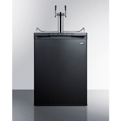 Distributeur de bière Summit, résidentiel intégré, 5,6 Cu. Ft., 24"W x 33-1/2"H, Noir