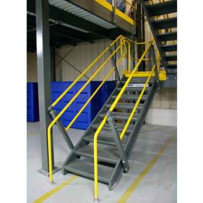 Wildeck® IBC escalier fermé avec Open contremarche 36" la bande de roulement large, 10' autorisation